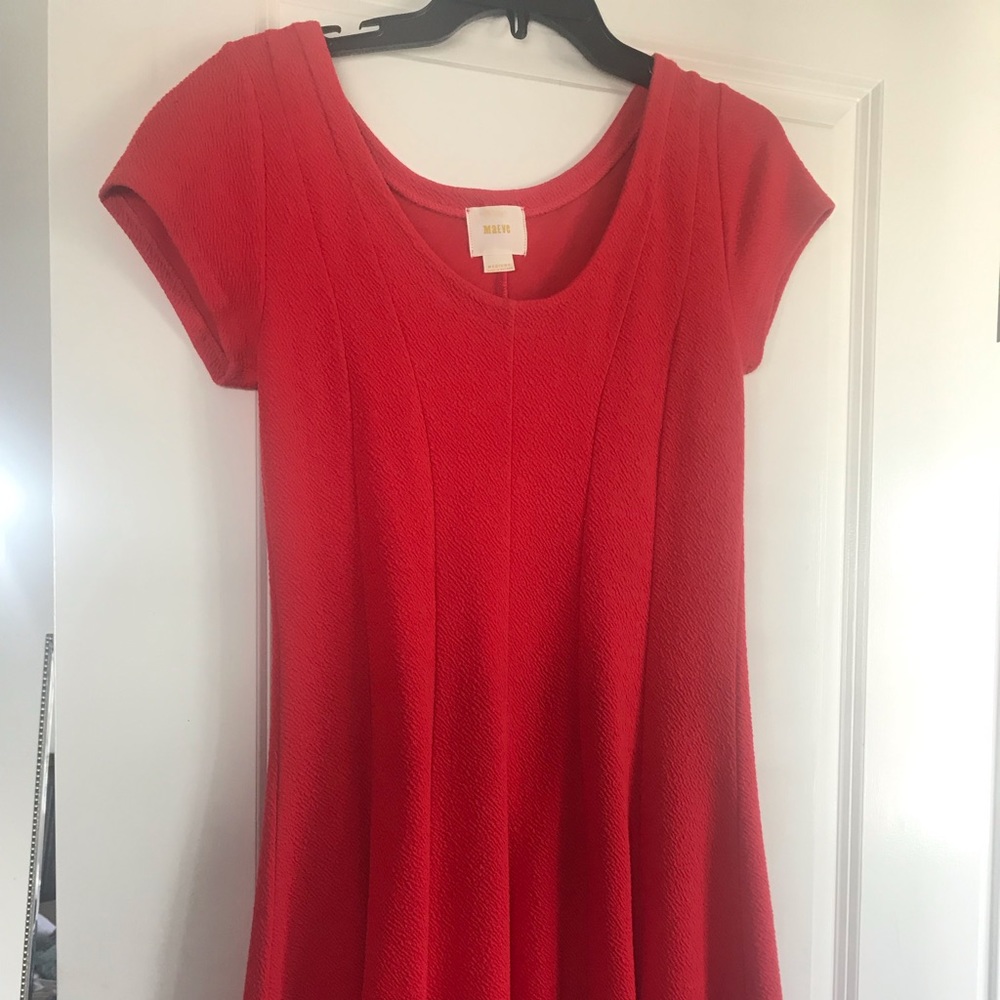 Medium Maeve red, very comfortable dress